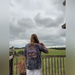 Billabong women’s medium T-shirt